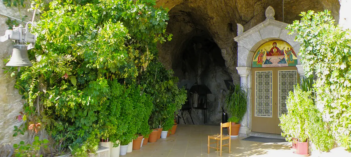 ACave Church Kefalari Entrance